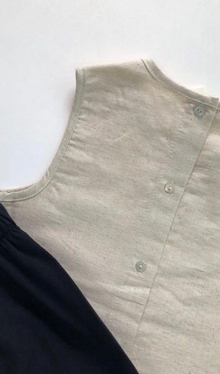 Classic Sleeveless Shirt